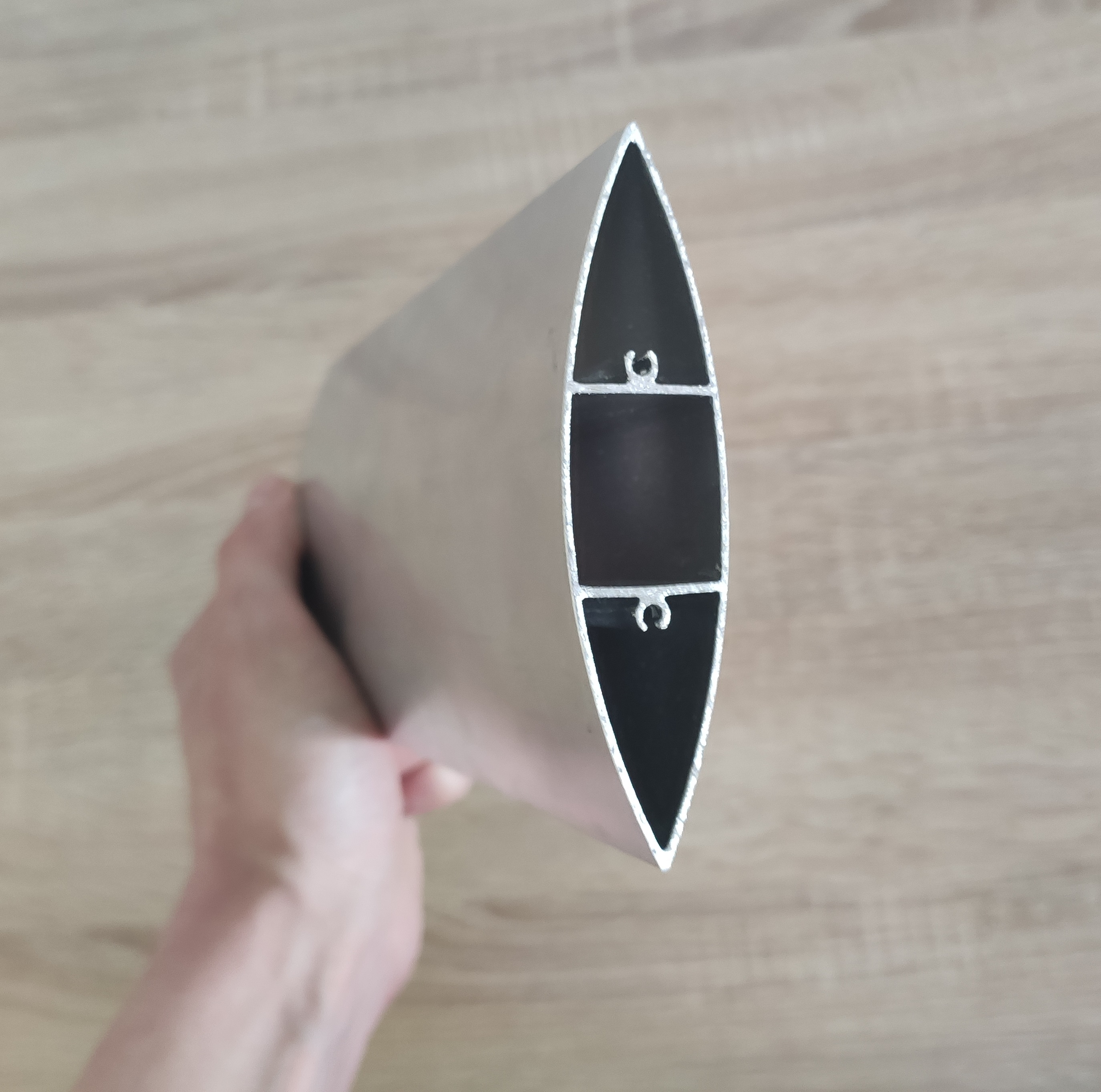 Aluminiumslamellen, dråbeformet