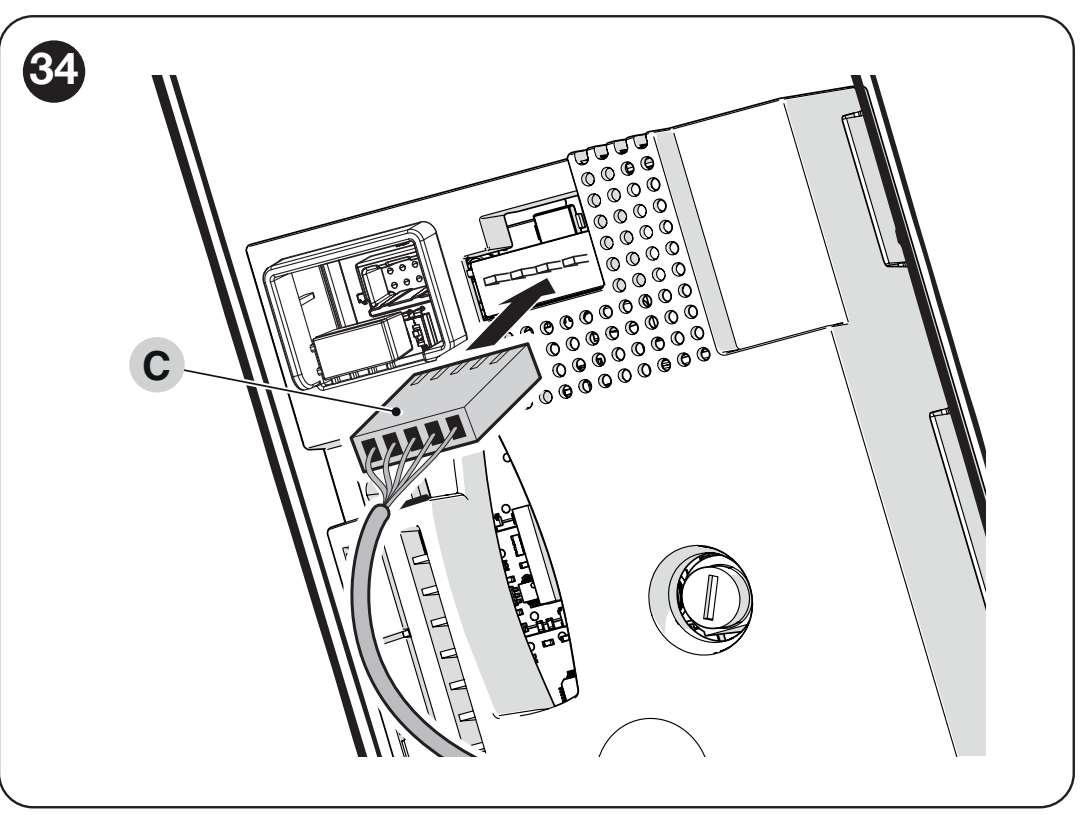SOON: tilslutning af PS124-backupbatteriets stik