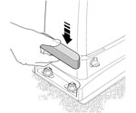 Sørg for 1-2mm frigang mellem tandstangen og motorens tandhjul Sørg for 1-2mm frigang mellem tandstangen og motorens tandhjul